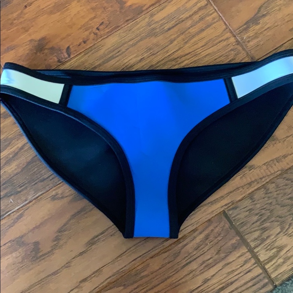 Bikini bottoms
